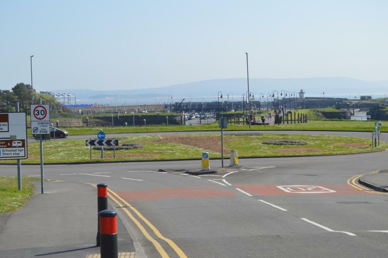 Caulfields Hotel Burry Port Exteriér fotografie